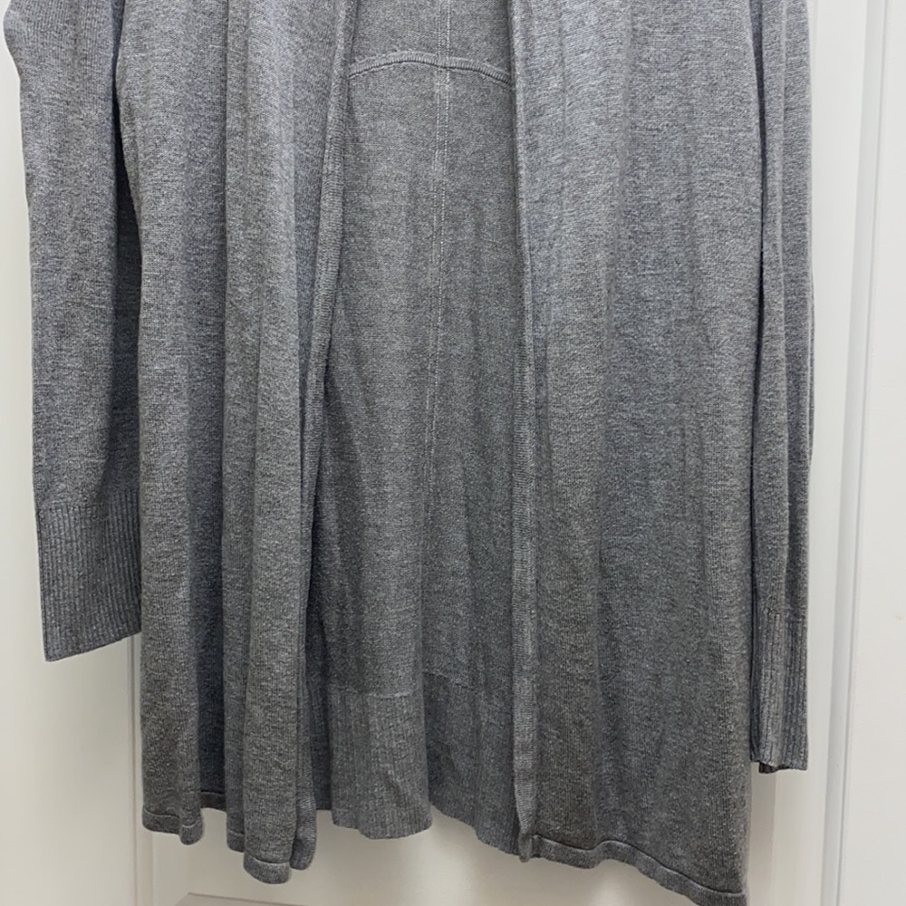 Philosophy gray long sleeve open cardigan sweater size medium - Picture 4 of 8